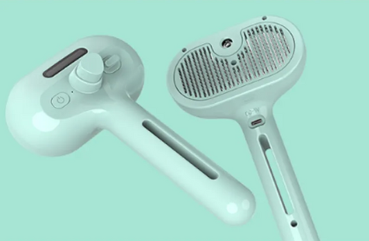 Self-Cleaning Pet Comb with Mist Spray – USB Rechargeable Grooming Tool for Dogs & Cats